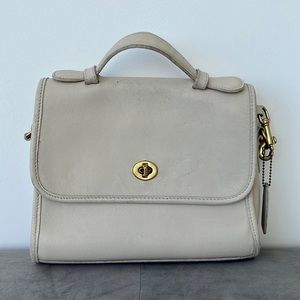 Coach Court leather purse cream/stone made in the USA